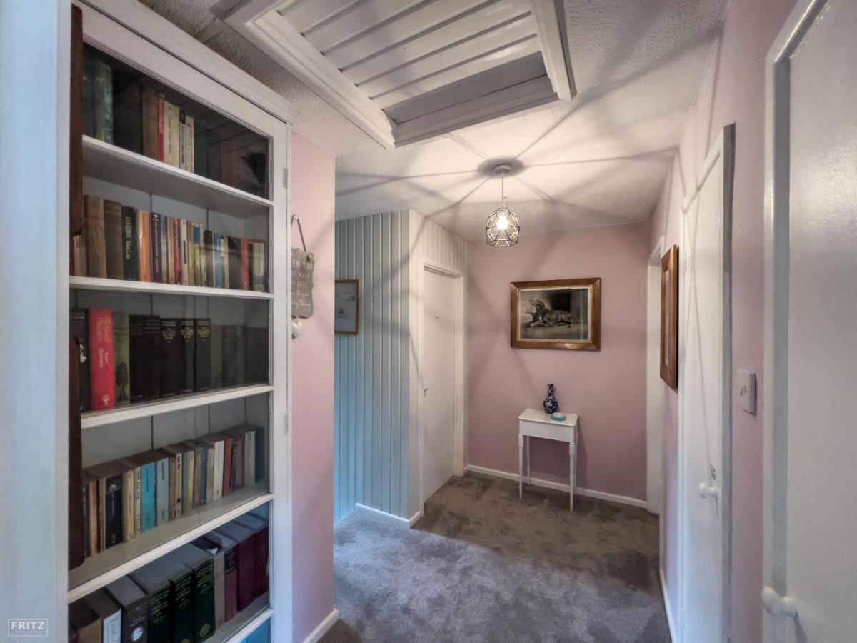 Charming Cottage Within Farmhouse Монмут Экстерьер фото